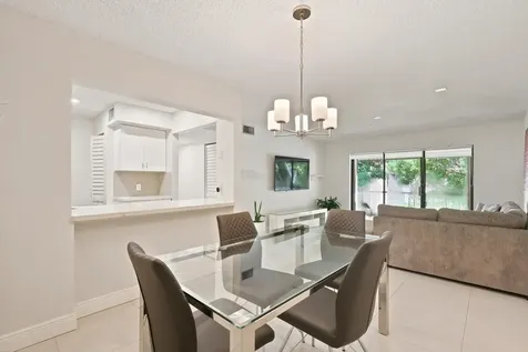 609 Sea Pine Way Greenacres FL 33415