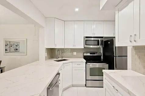 609 Sea Pine Way Greenacres FL 33415