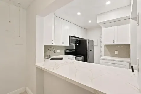 609 Sea Pine Way Greenacres FL 33415