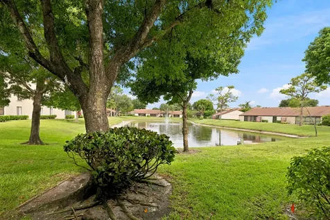 609 Sea Pine Way Greenacres FL 33415