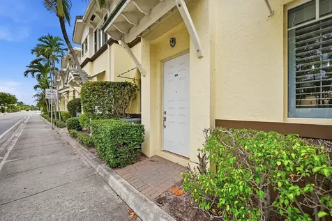 518 N Federal Highway Lake Worth FL 33460