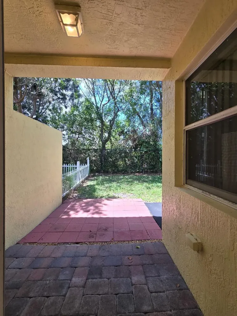 921 Imperial Lake Road West Palm Beach FL 33413