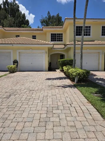 921 Imperial Lake Road West Palm Beach FL 33413