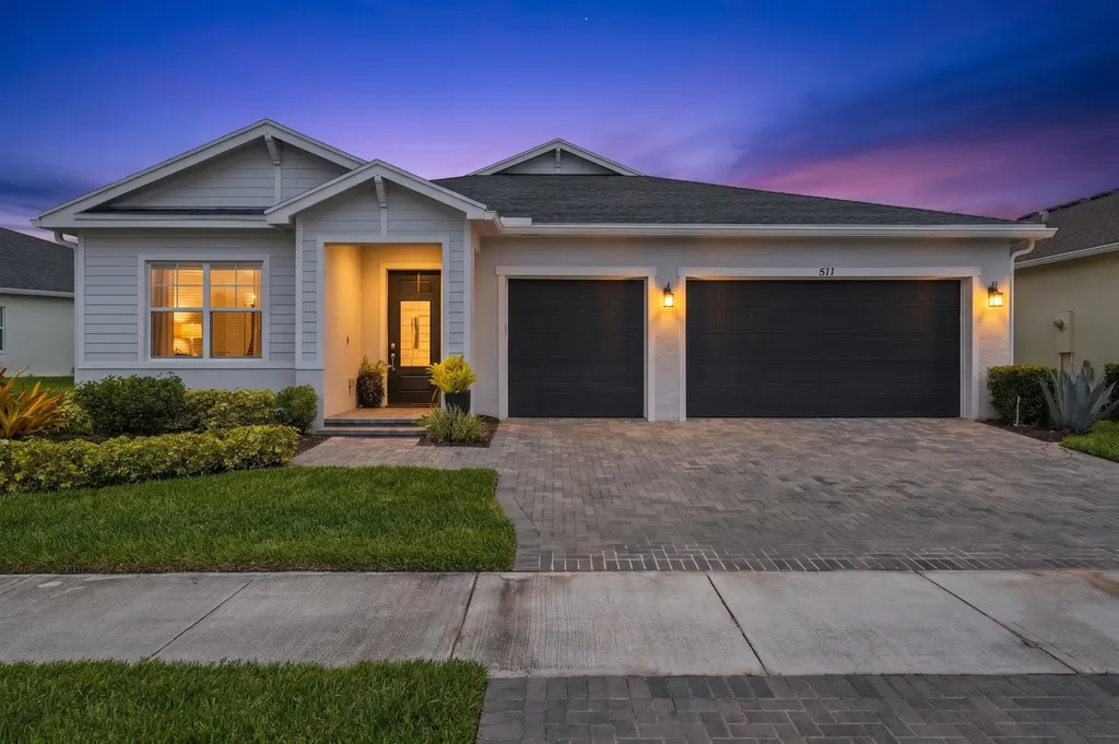 511 SE Mulberry Way Port St Lucie FL 34984