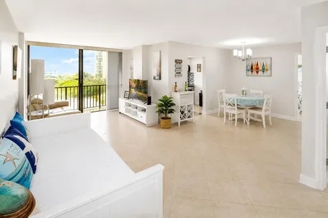 17021 N Bay Road Sunny Isles Beach FL 33160