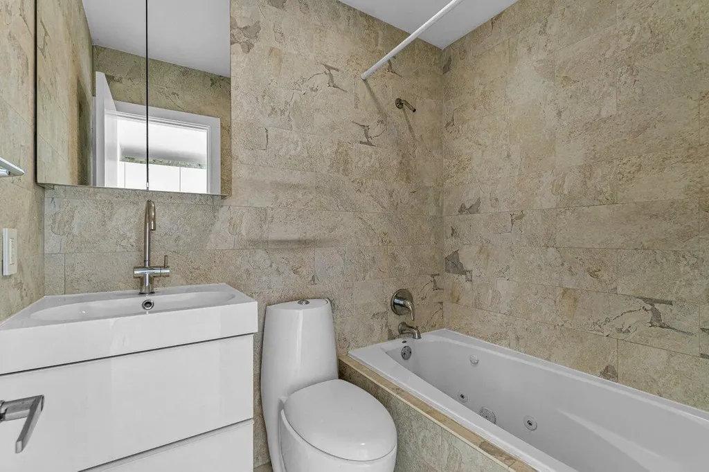65 SE Spanish Trail Boca Raton FL 33432