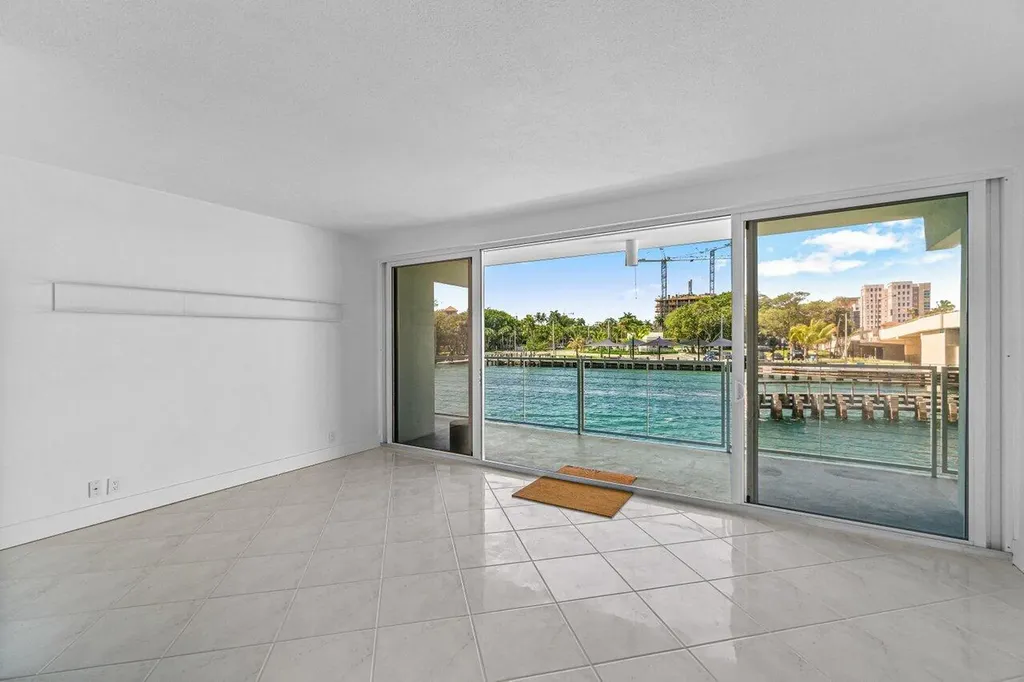 65 SE Spanish Trail Boca Raton FL 33432