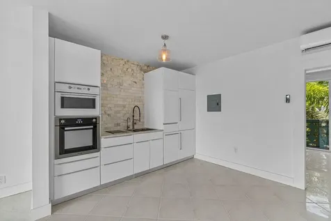 65 SE Spanish Trail Boca Raton FL 33432