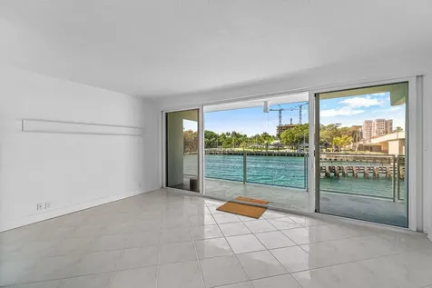65 SE Spanish Trail Boca Raton FL 33432