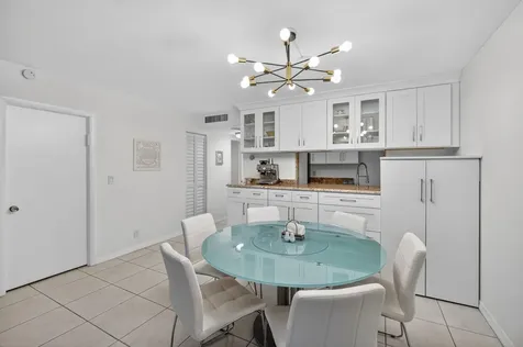 3900 N Hills Drive Hollywood FL 33021