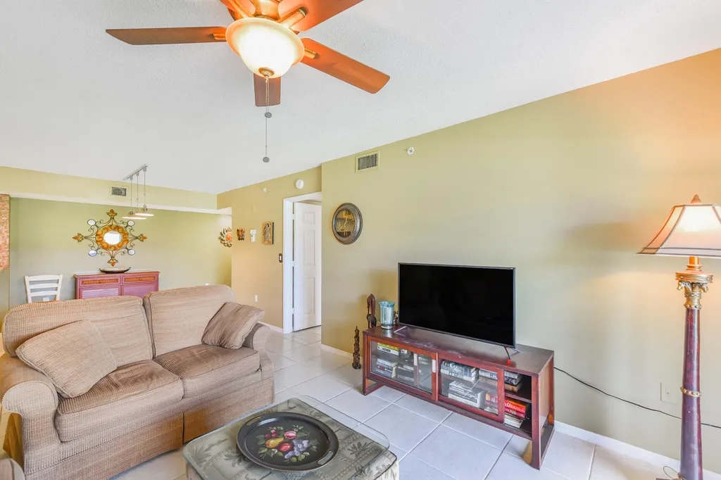 1590 S 42nd Circle Vero Beach FL 32967