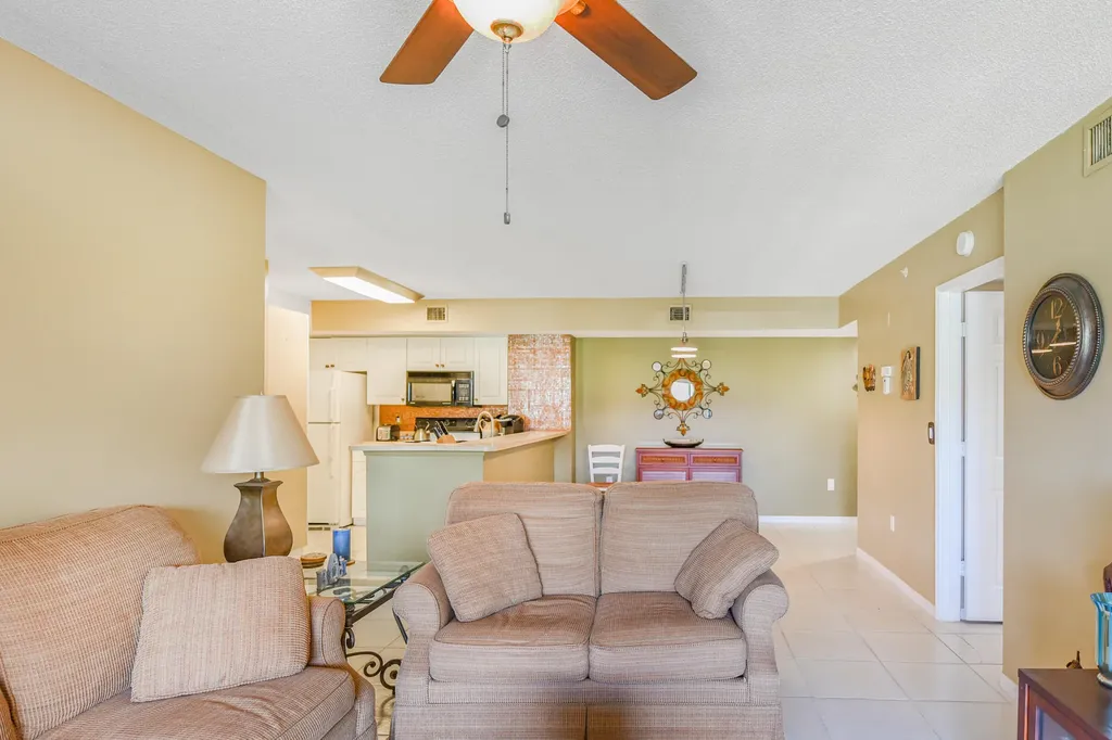 1590 S 42nd Circle Vero Beach FL 32967