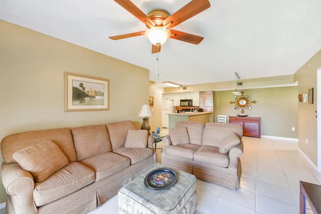 1590 S 42nd Circle Vero Beach FL 32967