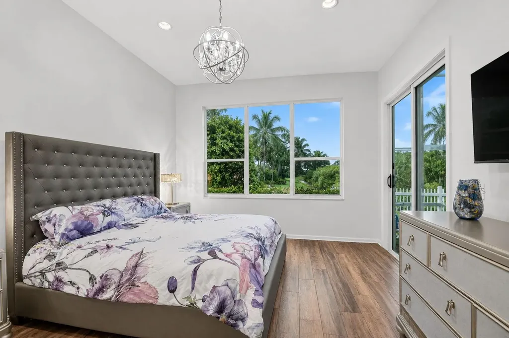 1848 Via Castello Wellington FL 33411
