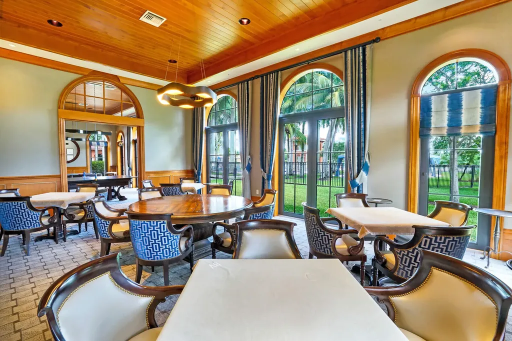1848 Via Castello Wellington FL 33411