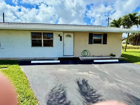 2821 Duke Lane Delray Beach FL 33445