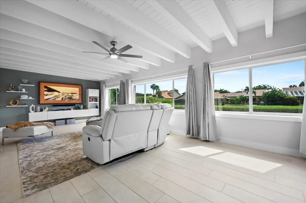 5534 Ainsley Court Boynton Beach FL 33437