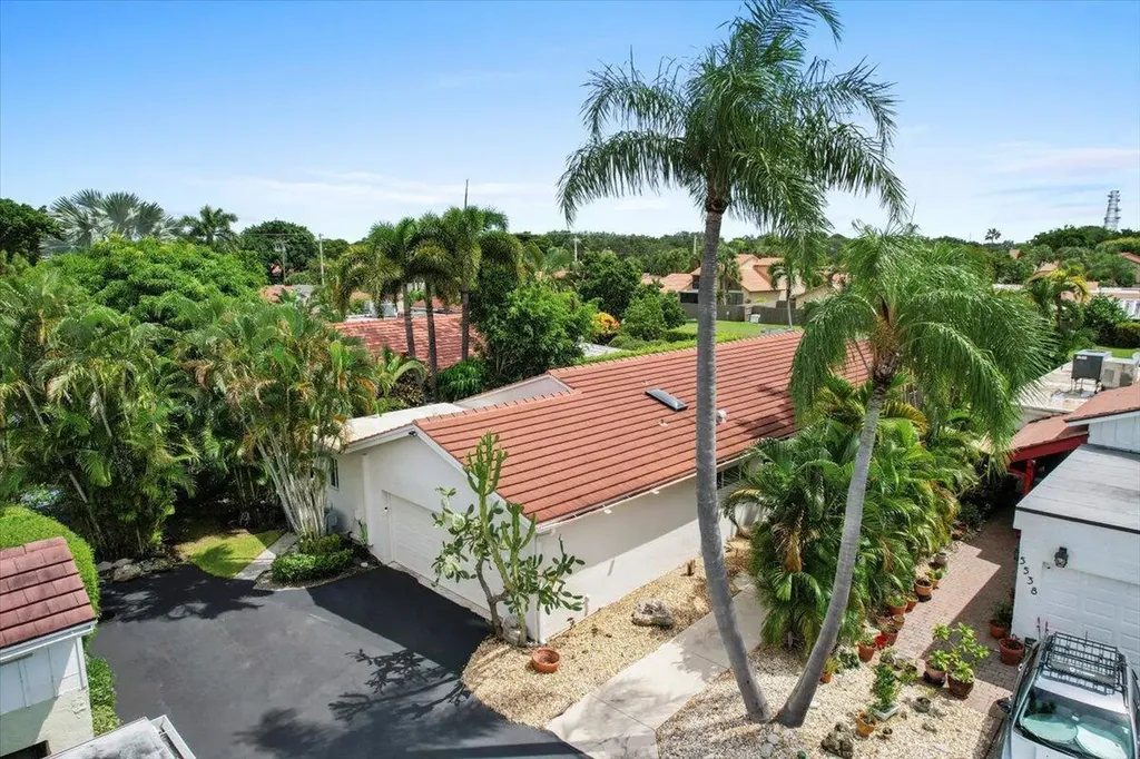 5534 Ainsley Court Boynton Beach FL 33437
