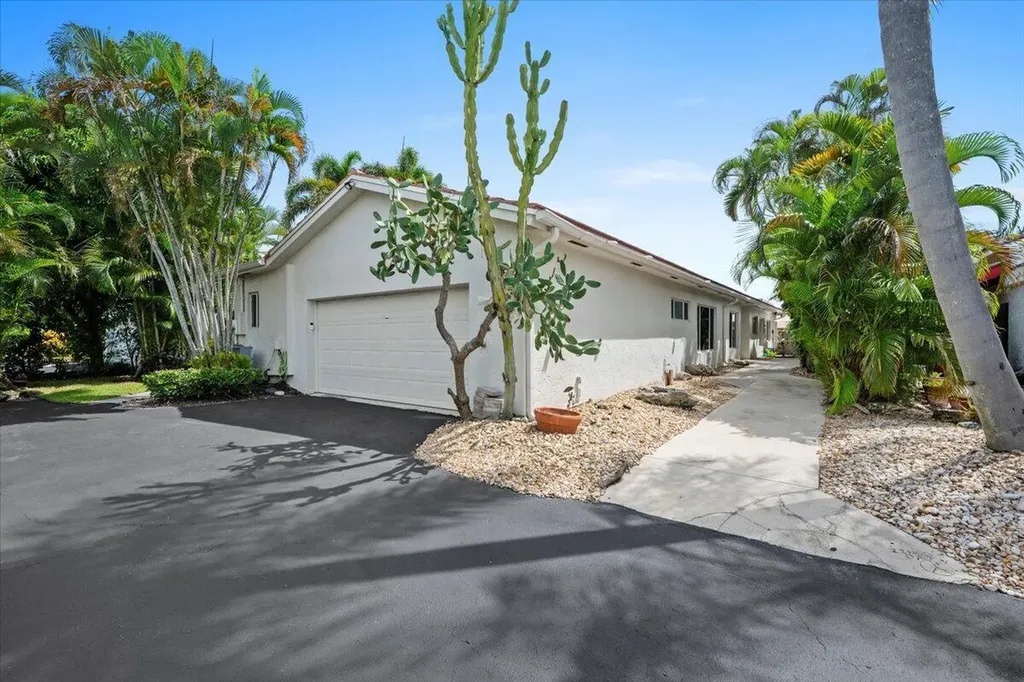 5534 Ainsley Court Boynton Beach FL 33437