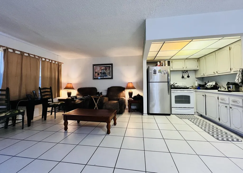 411 Southampton A West Palm Beach FL 33417