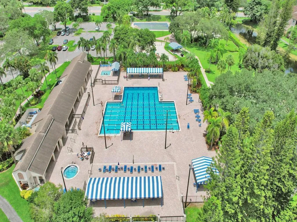 3853 N Carambola Circle N Coconut Creek FL 33066