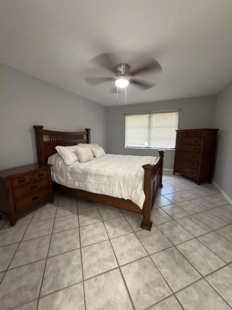 1217 SE Nancy Lane Port St Lucie FL 34983