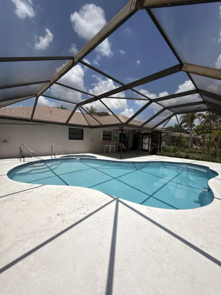 1217 SE Nancy Lane Port St Lucie FL 34983