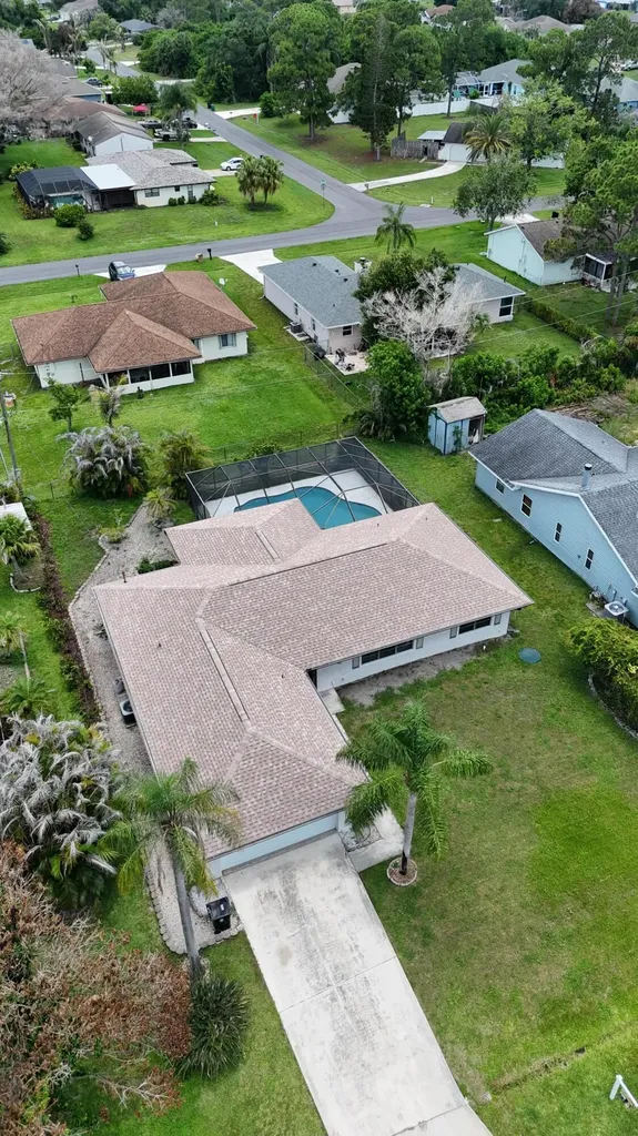 1217 SE Nancy Lane Port St Lucie FL 34983