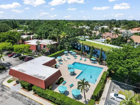 725 NW 99th Circle Plantation FL 33324