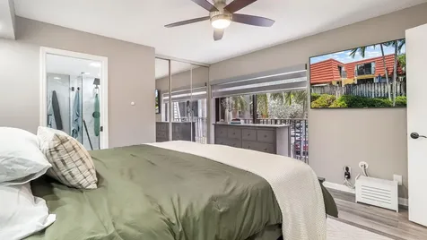 725 NW 99th Circle Plantation FL 33324