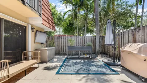 725 NW 99th Circle Plantation FL 33324