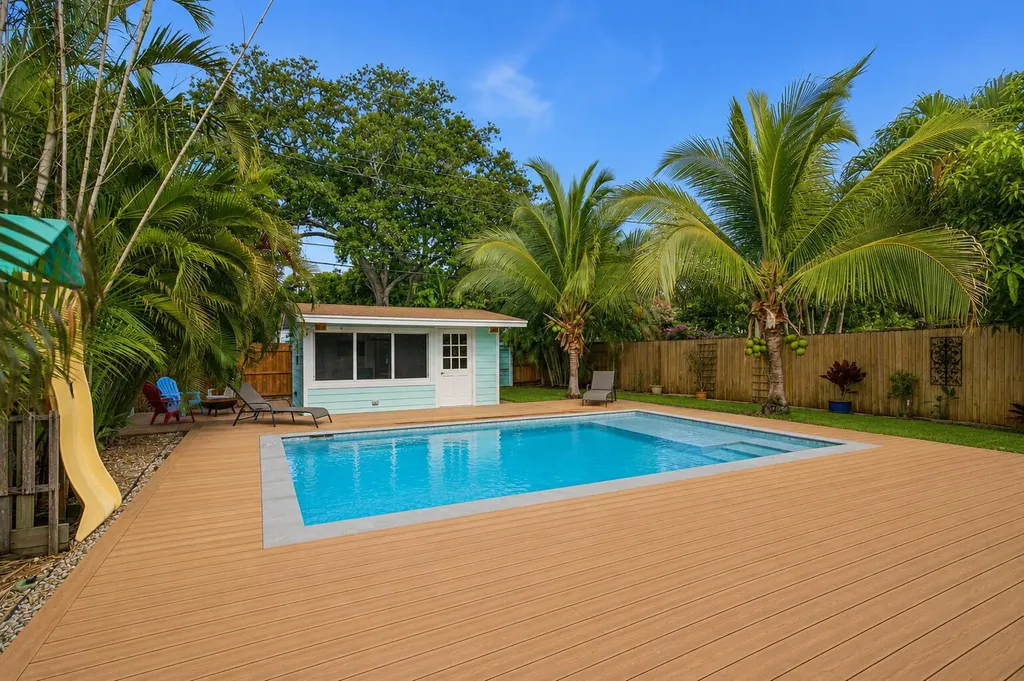 721 N Lakeside Drive Lake Worth Beach FL 33460