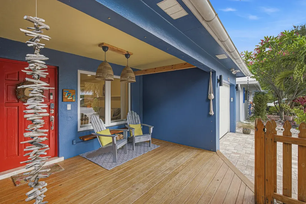 721 N Lakeside Drive Lake Worth Beach FL 33460