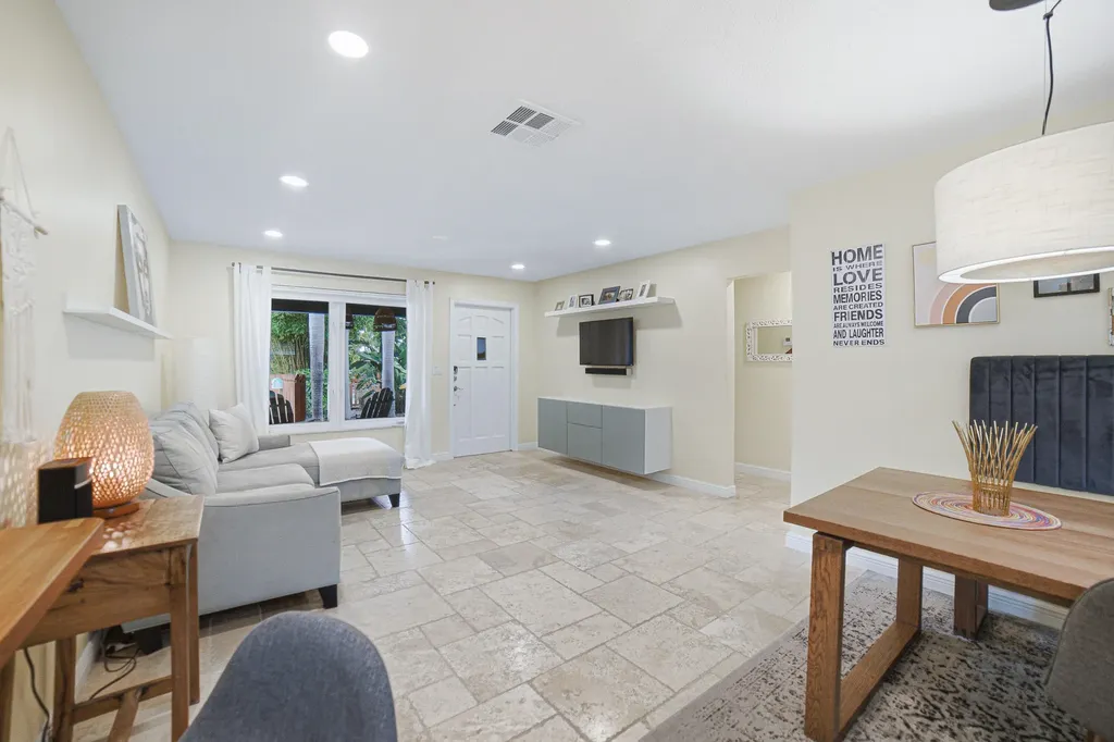 721 N Lakeside Drive Lake Worth Beach FL 33460