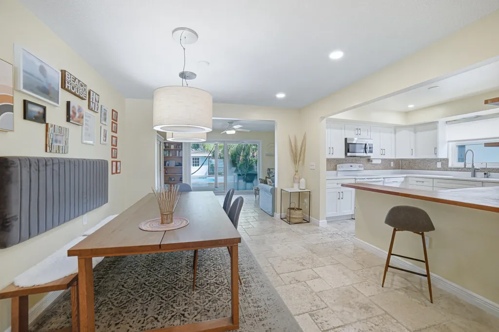 721 N Lakeside Drive Lake Worth Beach FL 33460