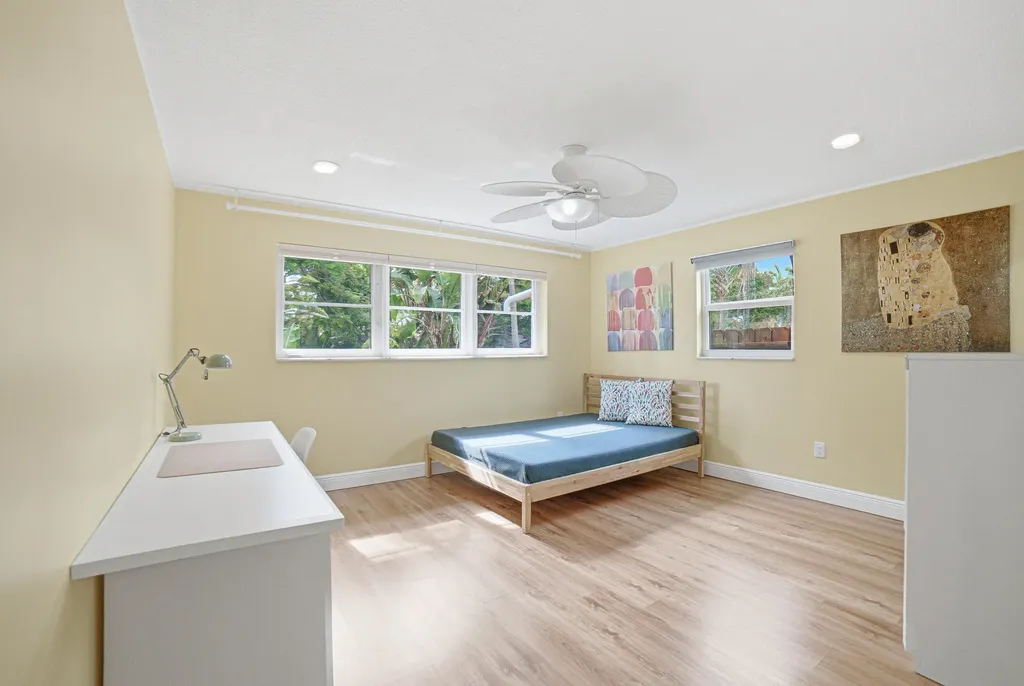 721 N Lakeside Drive Lake Worth Beach FL 33460