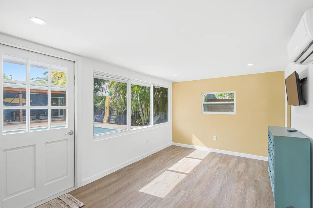 721 N Lakeside Drive Lake Worth Beach FL 33460