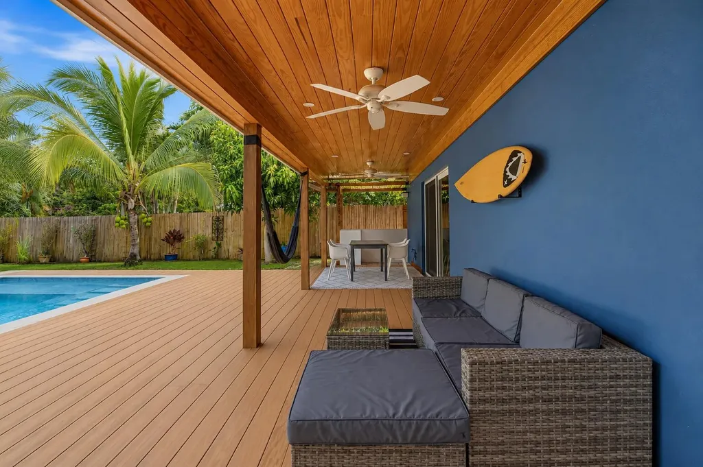 721 N Lakeside Drive Lake Worth Beach FL 33460