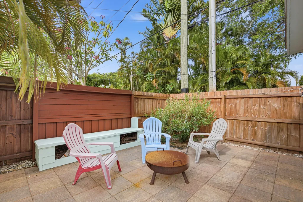 721 N Lakeside Drive Lake Worth Beach FL 33460