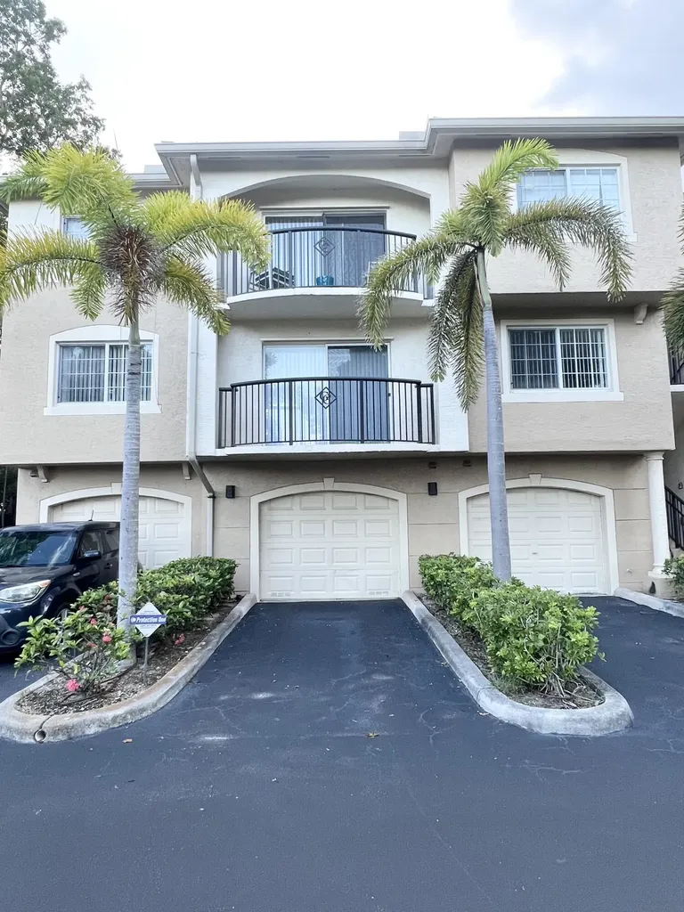 1100 Crestwood Court S Royal Palm Beach FL 33411