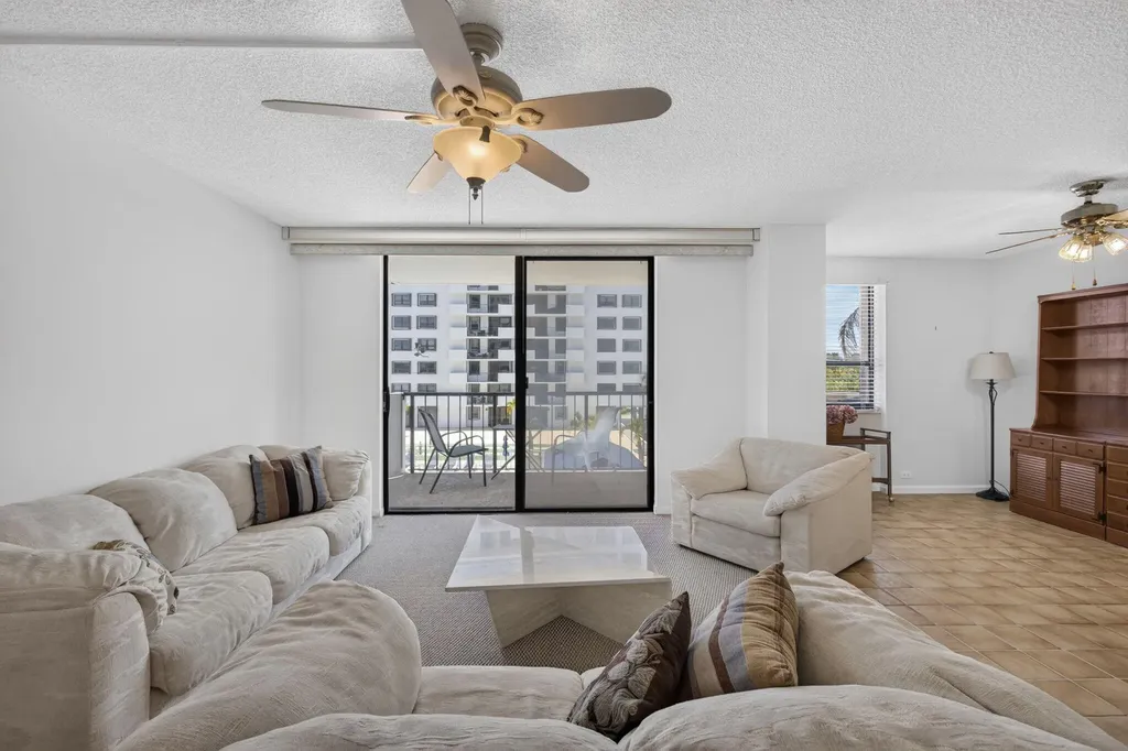 1208 Marine Way North Palm Beach FL 33408
