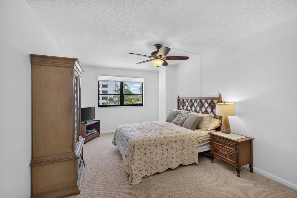 1208 Marine Way North Palm Beach FL 33408