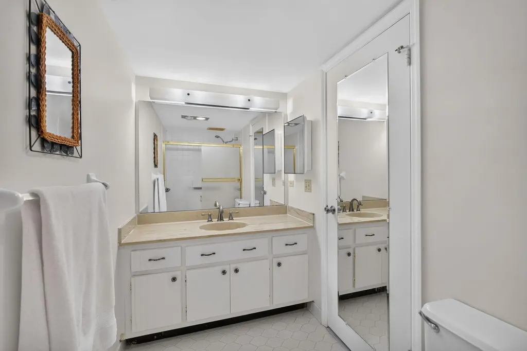 1208 Marine Way North Palm Beach FL 33408