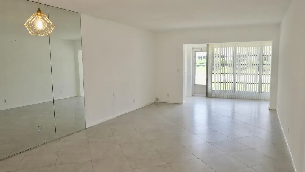 13638 Via Flora Delray Beach FL 33484