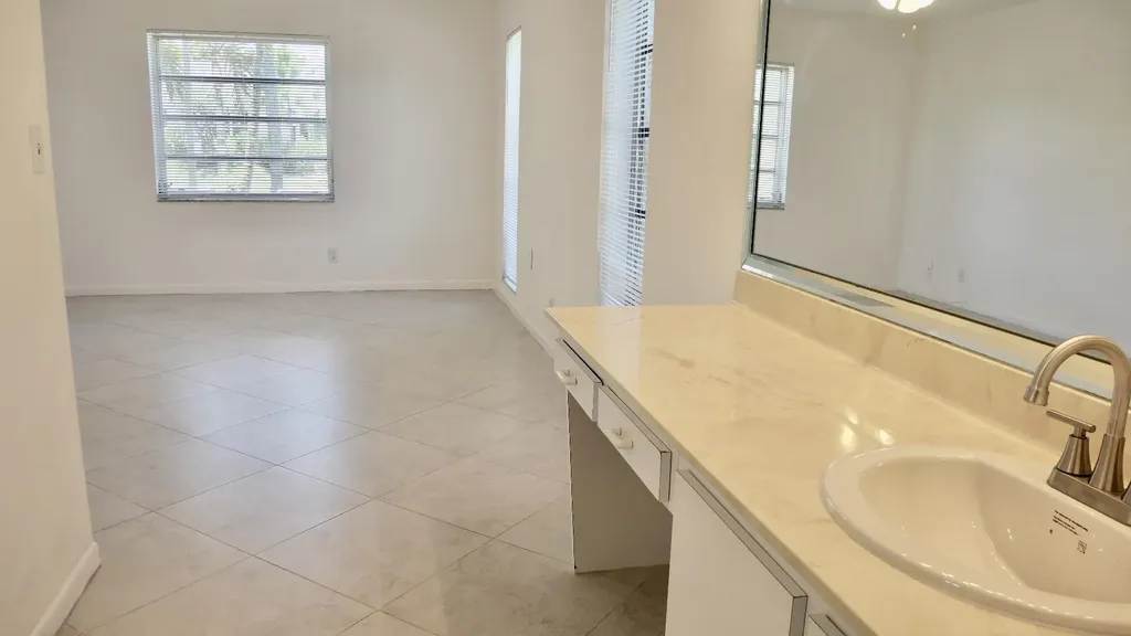 13638 Via Flora Delray Beach FL 33484