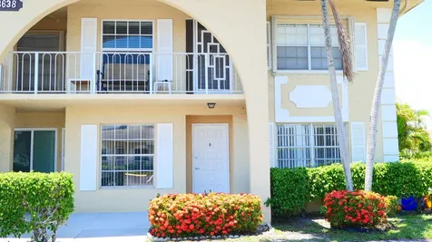 13638 Via Flora Delray Beach FL 33484