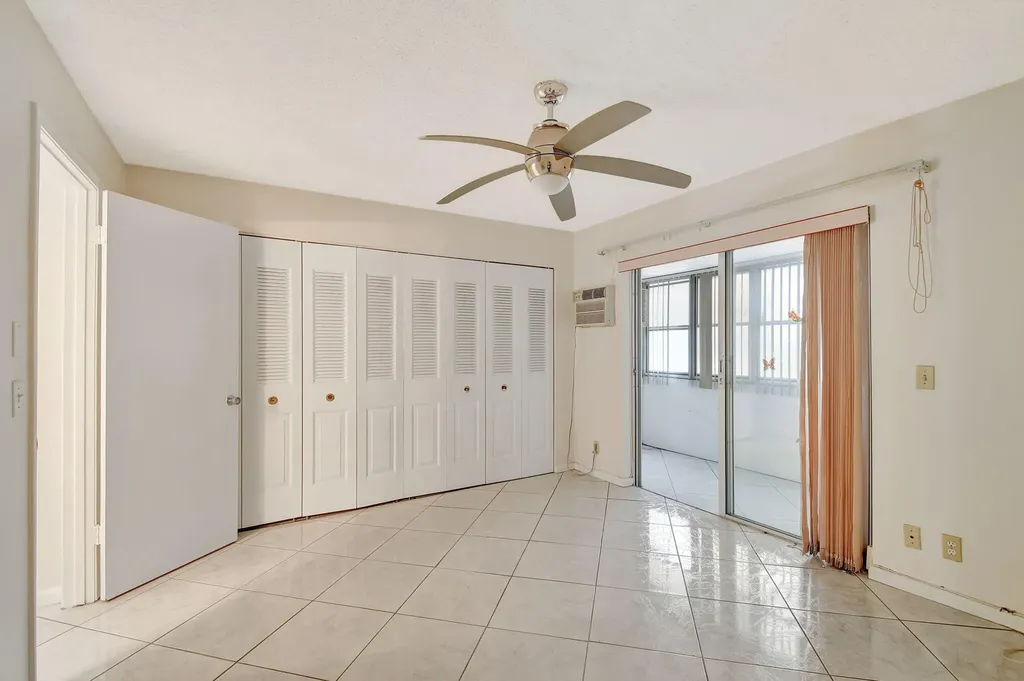 70 Camden C West Palm Beach FL 33417