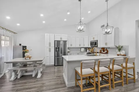 414 Springdale Circle Palm Springs FL 33461