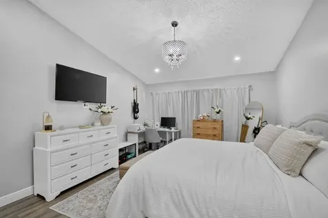 414 Springdale Circle Palm Springs FL 33461