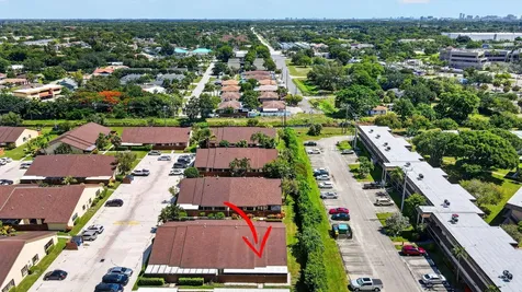 414 Springdale Circle Palm Springs FL 33461